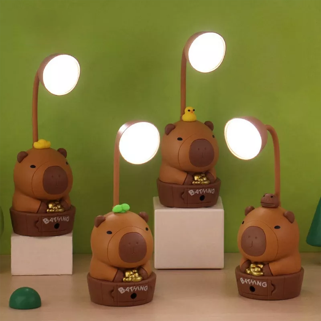 Lámpara de Escritorio Capibara con Sacapuntas